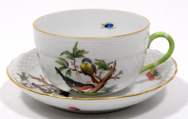 Set of 6 Herend Rothschild Cup and Saucers: Set of 6 beautiful Herend Rothschild cup and saucers, depicting birds on branches and butterflies. The saucer measures approximately 5 3/8" in diameter and has a scalloped edge and gilt trimming. The 