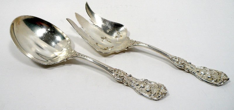 Reed & Barton Francis 1st Salad Set: Reed and Barton Francis 1st salad set. Both pieces are fully hallmarked. The spoon measures 9 1/4" in length and the fork measures 9 1/2" in length. For shipping and insurance quotes please call Ryan 