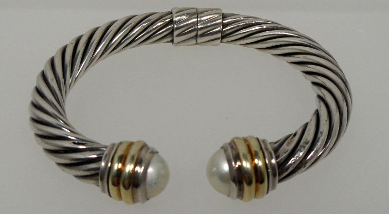 David Yurman 925 Silver & 18 kt YG Bangle: David Yurman 925 Silver & 18 kt YG Bangle/Bracelet with Cabachon Pearls
