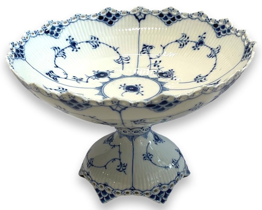 Royal Copenhagen Blue Lace Porcelain Compote: Royal Copenhagen Blue Lace Porcelain Compote measures H: 7" x W: 11"