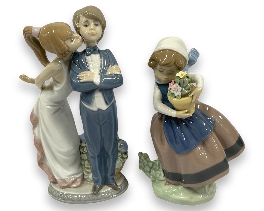 Pair of Lladro Porcelain Figurines (1 of 2)