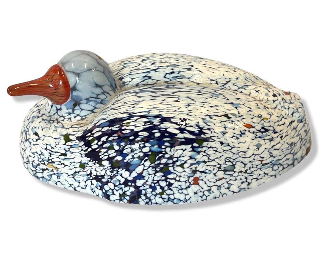 Bertil Vallien for Kosta Boda Art Glass Bird Figurines: Bertil Vallien for Kosta Boda Art Glass Bird Figurines measures H: 3" x L: 8"