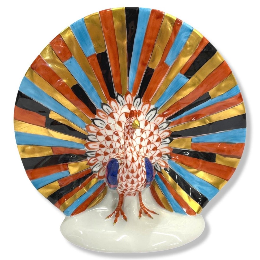 Herend Hungary Hand Painted Porcelain Fishnet Peacock Figurine: Herend Hungary Hand Painted Porcelain Fishnet Peacock Figurine measures H: 4 1/4"