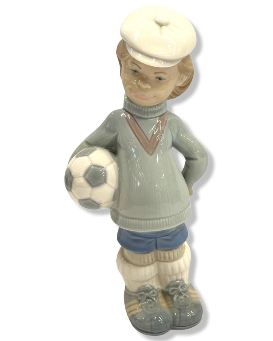 Lladro #4967 Player Puppet Porcelain Figurine (1 of 2)