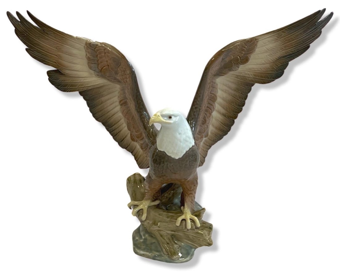 Lladro #5602 Freedom Eagle Porcelain Figurine (1 of 3)