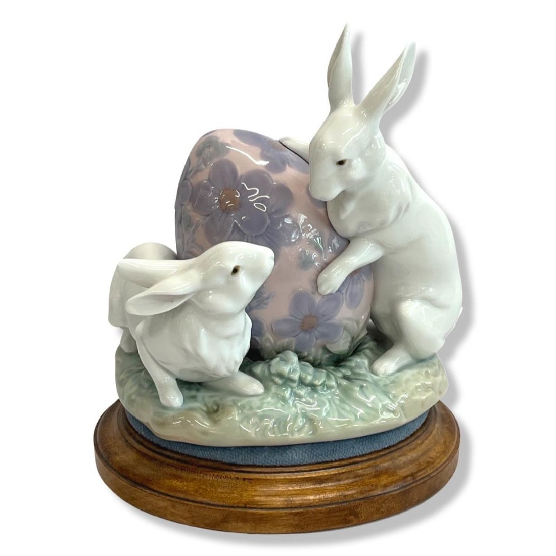 Lladro #5902 Easter Bunnies Porcelain Figurines on Wood Base (1 of 2)