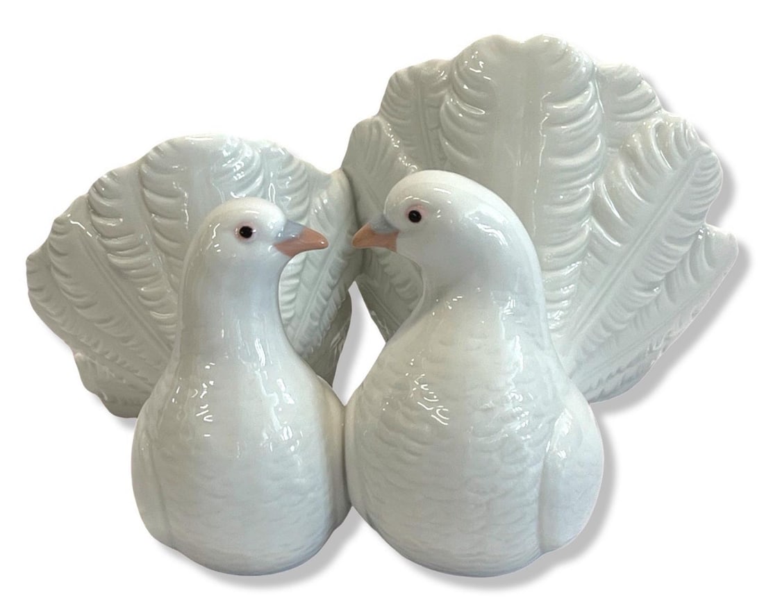 Lladro #1169 Love Dove Birds Figurines (1 of 2)