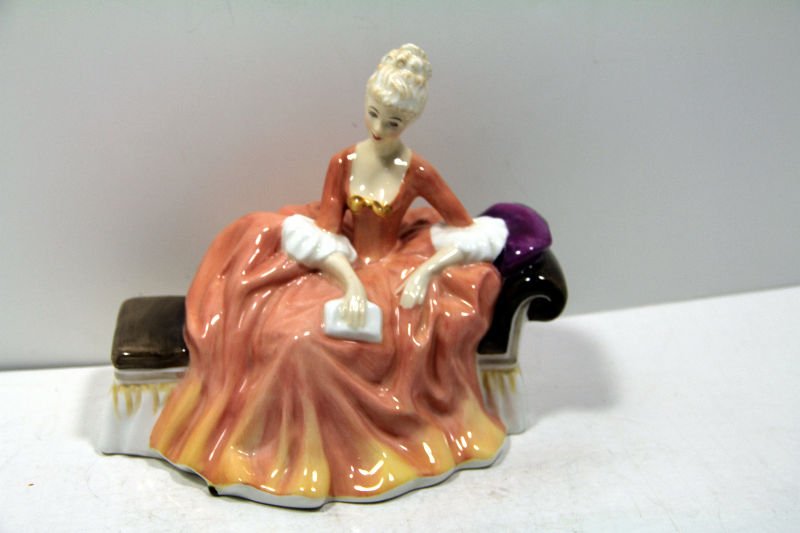 Royal Doulton Porcelain Figure "Reverie". H.N 2306: Royal Doulton porcelain figure "Reverie". H.N 2306. Issued 1964-1981. Height 6 1/2". Designed M. Davies.For Domestic or International Shipping Quotes Please Feel Call Ryan or Dave at Eagle Shipping Ce