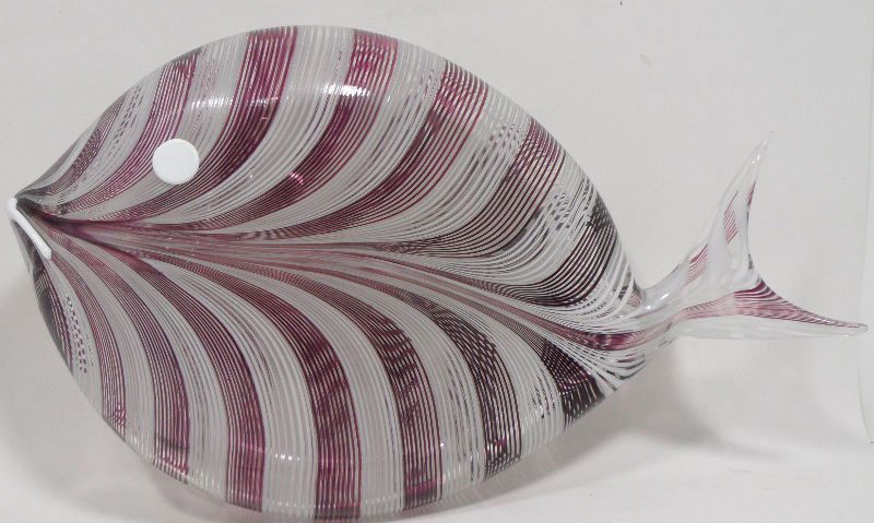 Zinetti Murano Italian Art Glass Fish: Murano glass fish, singed Zinetti, purple and white swirl design. 11" x 19" x 3 3/8".For Domestic or International Shipping Quotes Please Feel Call Ryan or Dave at Eagle Shipping Center 561-932-0700 o