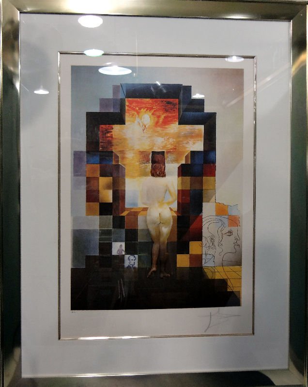 Salvador Dali "Lincoln in Dali Vision" Photolith: Salvador Dali "Lincoln in Dali Vision" artist signed lower right. Produced in 1976 on paper. Limited edition marked H.C on lower left. Measure 24 5/16" high x 17 1/4" wide. For Domestic or Internation