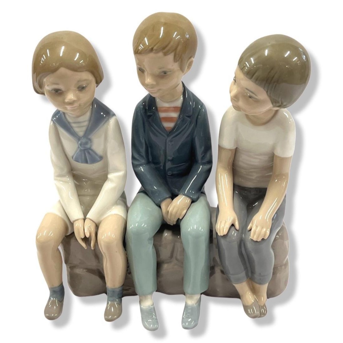 Lladro #4980 Three Boys Sitting Porcelain Figurines (1 of 2)