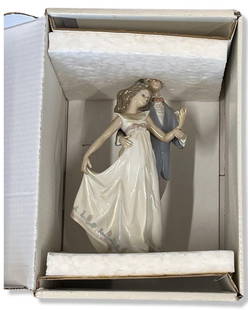 Lladro #7642 Now and Forever Porcelain Figurines with Original Box: Lladro #7642 Now and Forever Porcelain Figurines with Original Box measures H: 10 3/4"