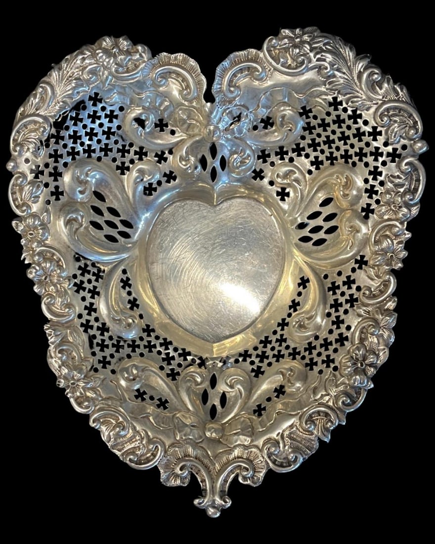 Gorham Sterling Silver Heart Shaped Dish (1 of 2)