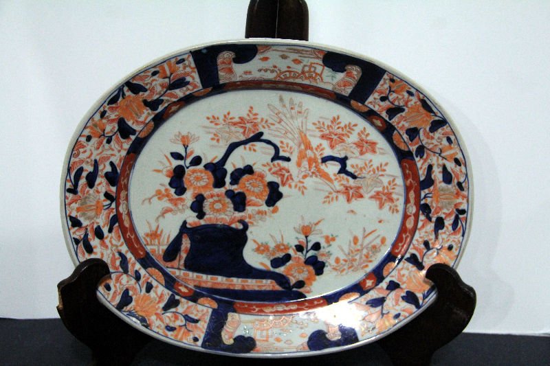 Antique Imari Oval Porcelain Platter: Antique imari oval porcelain platter. Blue and rouge color design. Measures 14 3/4" x 11 5/8"For Domestic or International Shipping Quotes Please Feel Call Ryan or Dave at Eagle Shipping Center 561-93