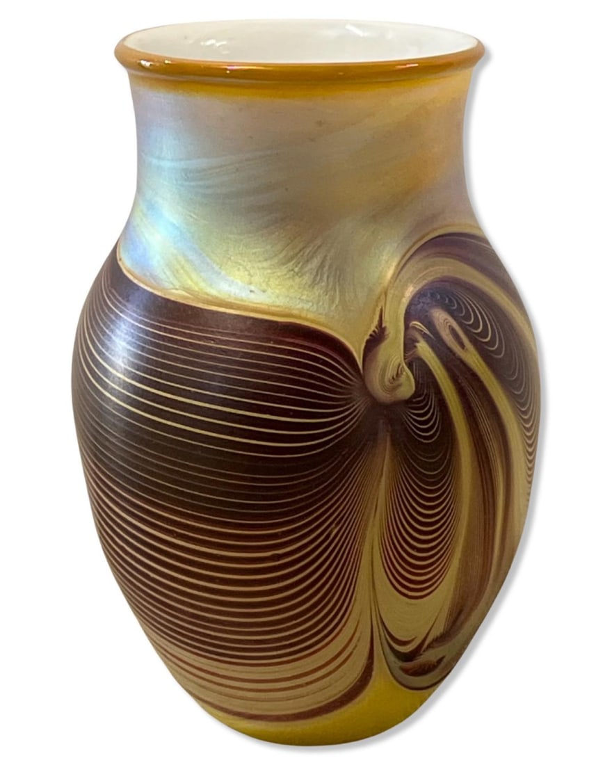 Signed Josh Simpson Studio Iridescent Pulled Feather Vase 1980 (1 of 2)