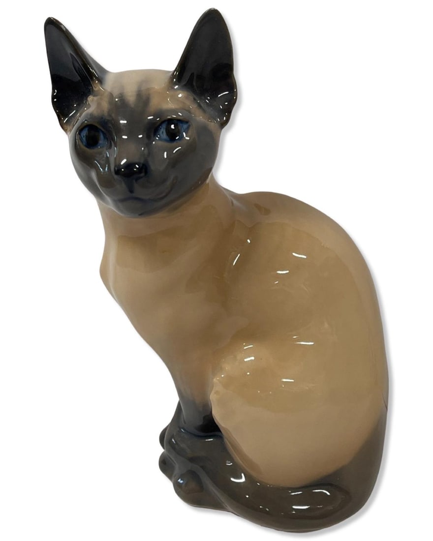 Royal Copenhagen Denmark Siamese Cat Figure 3281 (1 of 2)