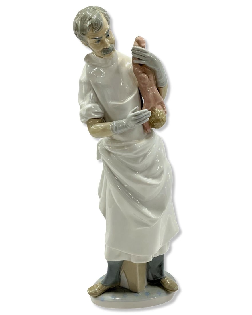 Lladro #4763 Obstetrician Porcelain Figurines (1 of 2)