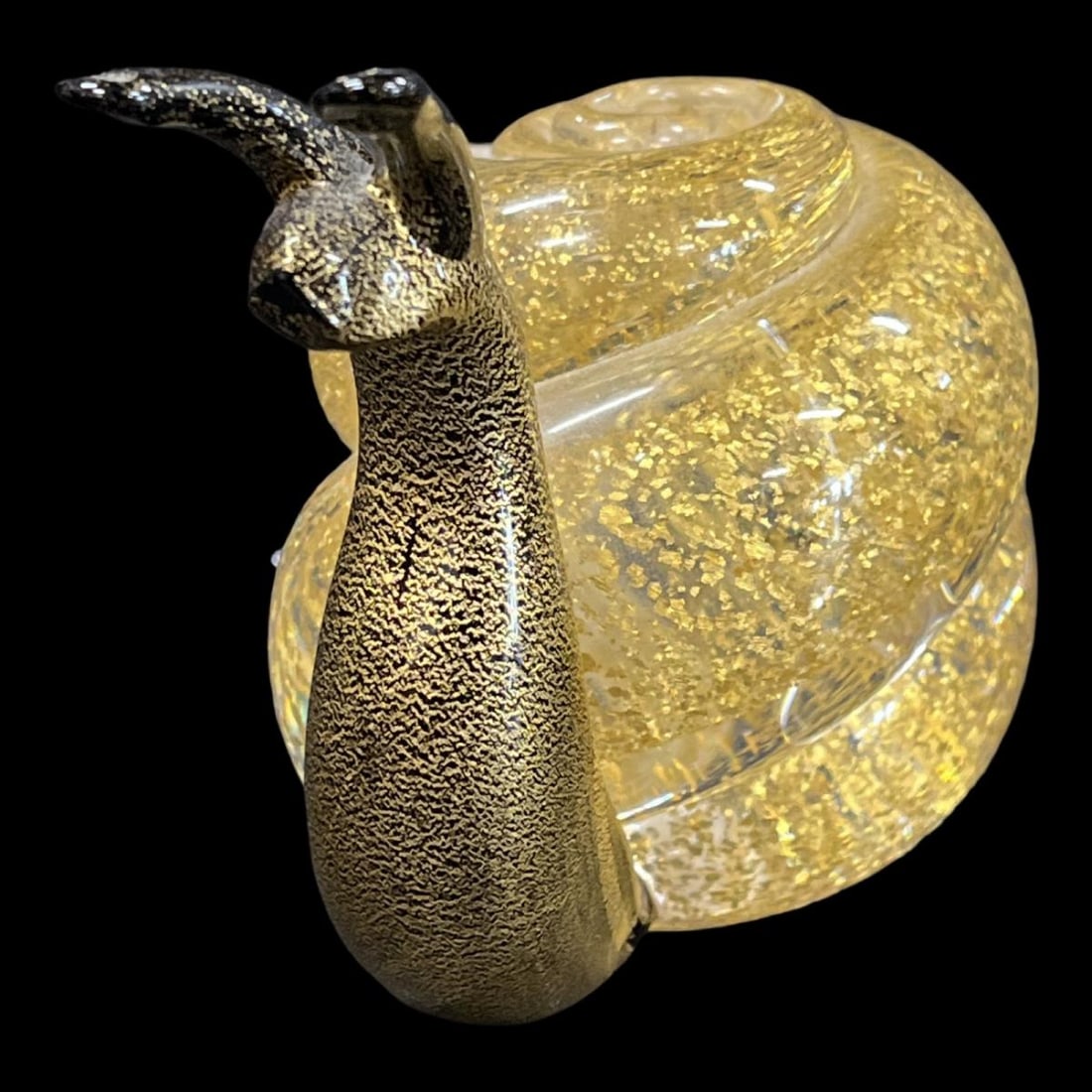 Venetian Murano Art Glass Snail Figure: Venetian Murano Art Glass Snail Figure measures H: 2 3/8"