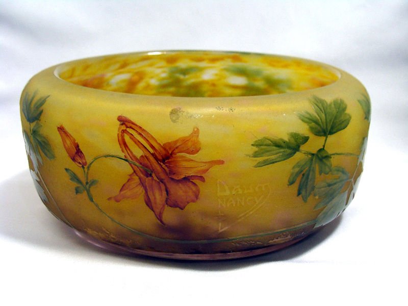 Daum Nancy Art Nouveau Cameo Bowl: Daum Nancy art nouveau cameo art glass bowl. Features floral design all around, signed. Measures 3 1/8" high x 7 7/8" diameter. For Domestic or International Shipping Quotes Please Feel Call Ryan or D