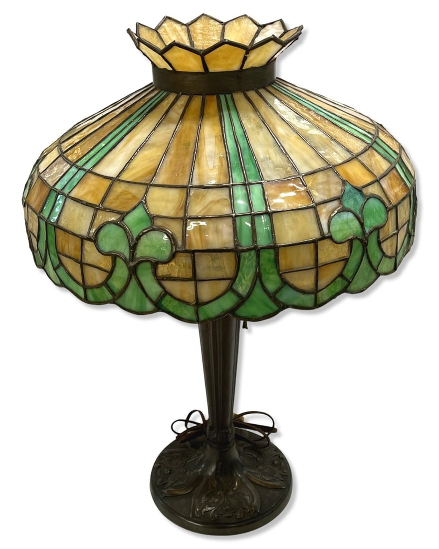 American Art Nouveau Style Leaded Glass Table Lamp: American Art Nouveau Style Leaded Glass Table Lamp measures 22" x 15". Shade has damage, sold as is