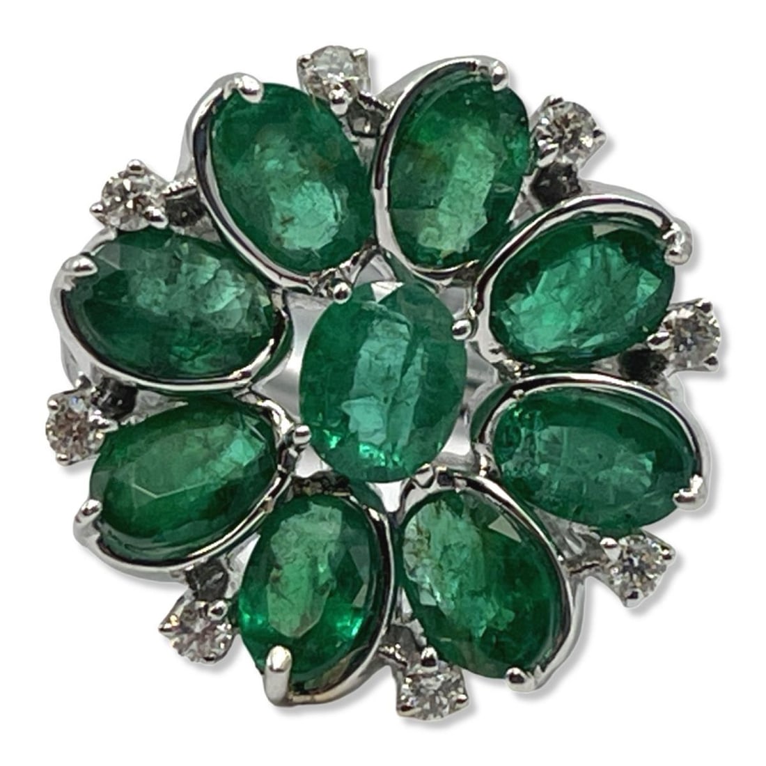 18kt WG, 4.31ct Emerald & 0.25ct Diamond Ring (1 of 2)