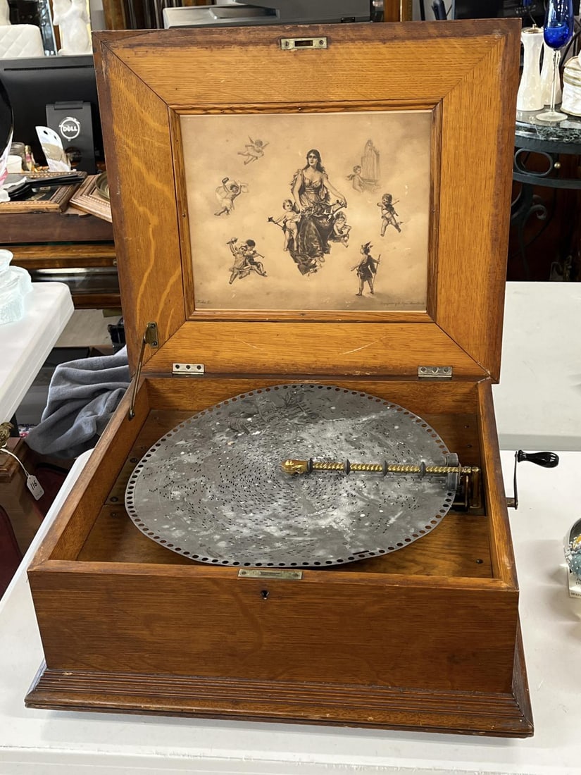 Imperial Symphoniun Regina Olympia Music Box Oak Includes Ten Metal Disc (1 of 4)