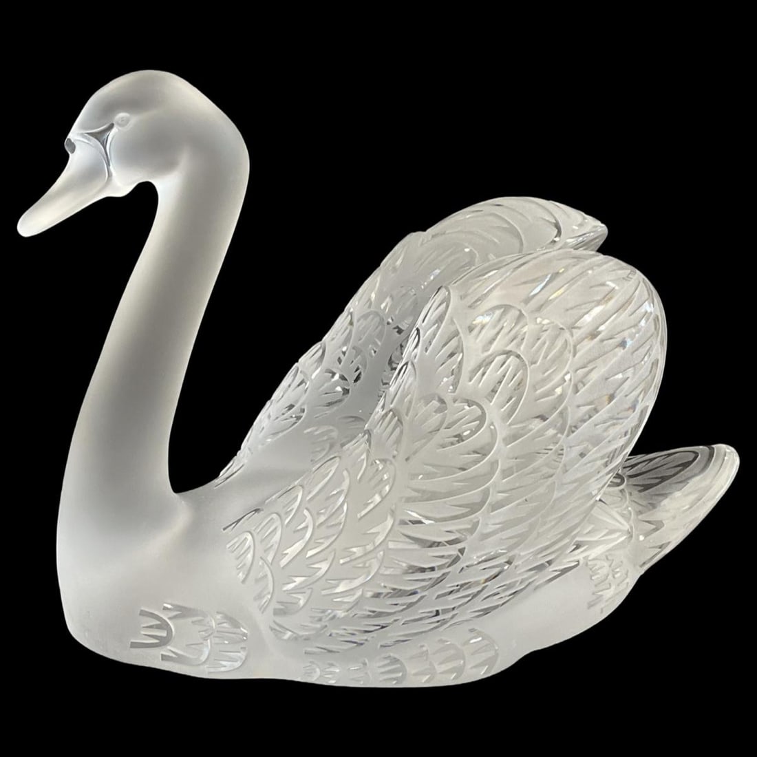 Lalique France Crystal Frosted Swan Sygnes Sculpture: Lalique France Crystal Frosted Swan Sygnes Sculpture measures 9 1/2" x 13"