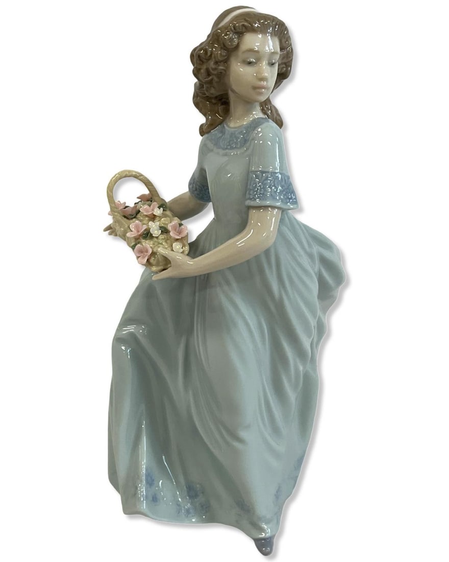 Lladro #6130 Spring Enchantment Porcelain Figure (1 of 2)