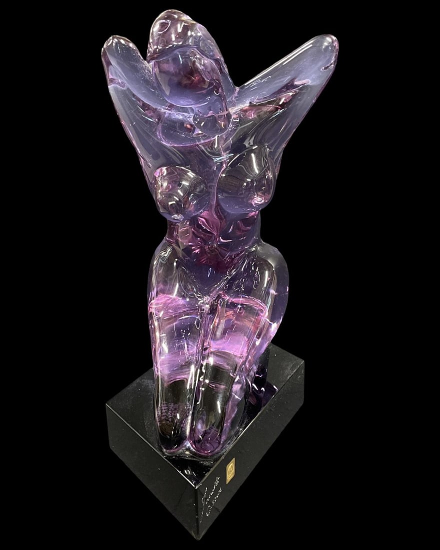 Oscar Zanetti Murano Art Glass Nude Sculpture: Oscar Zanetti Murano Art Glass Nude Sculpture measures 15" x 11"