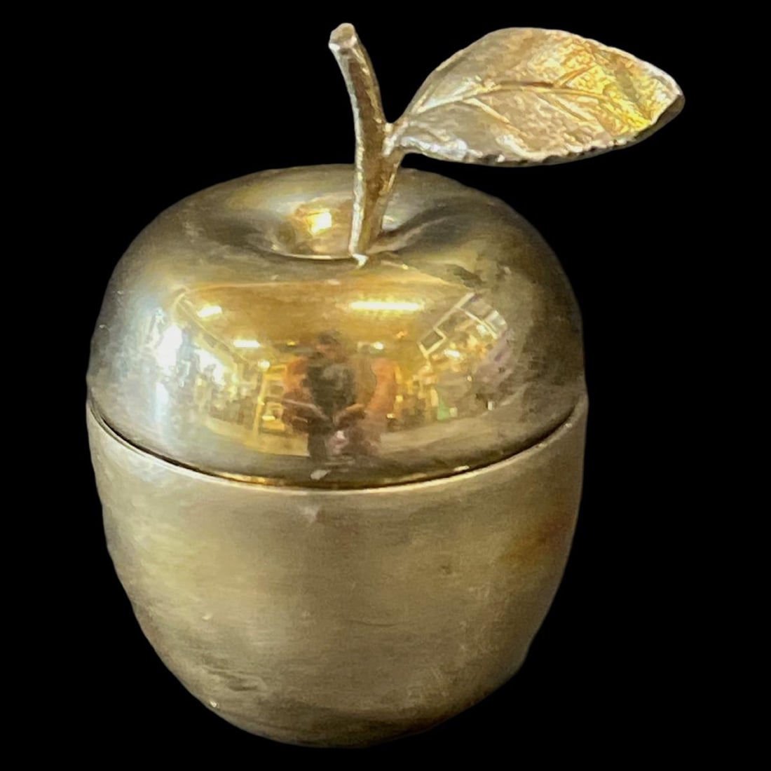 Tiffany & Co. Sterling Silver Apple Trinket Pill Box: Tiffany & Co. Sterling Silver Apple Trinket Pill Box measures 1 7/8", weighs 26.68g