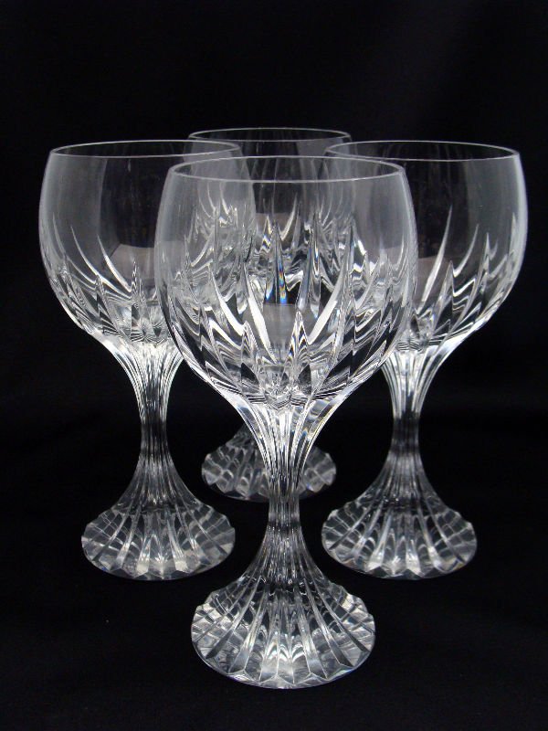 4 Baccarat Crystal Messena White Wine: 4 Baccarat Crystal Messena White Wine. For Domestic or International Shipping Quotes Please Feel Call Ryan or Dave at Eagle Shipping Center 561-932-0700 or email them at ryan@eagleshippingcenter.com (