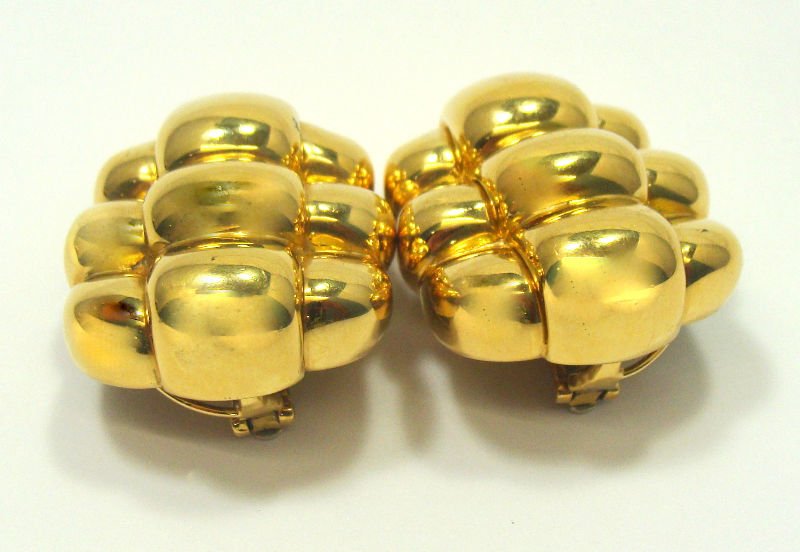 Vintage David Webb 18kt WG Clip On Earrings: Vintage David Webb 18kt yellow gold clip on earrings circa 11970's. Measures 1 1/8" wide(post can be added by purchaser if necessary). 34.65 dwt. For Domestic or International Shipping Quotes Please F