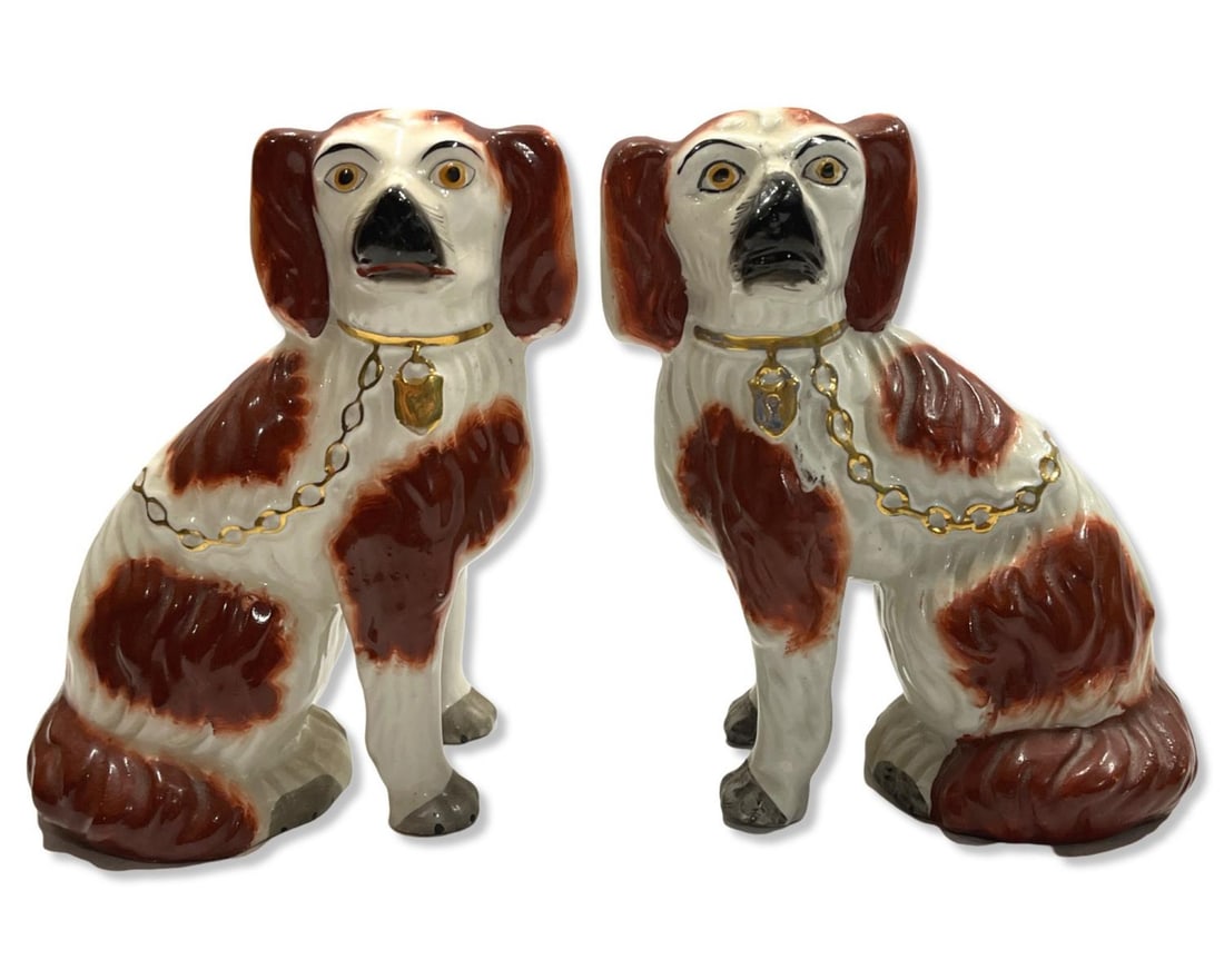 Pair of English Staffordshire Pottery Seated Spaniel Dog Figurines (1 of 3)