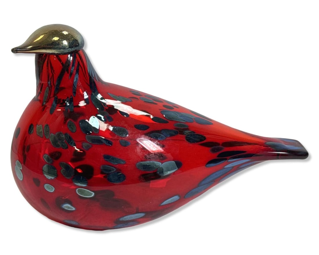 Oiva Toikka (Finnish b. 1931) Nuutayarui Red Art Glass Bird (1 of 3)