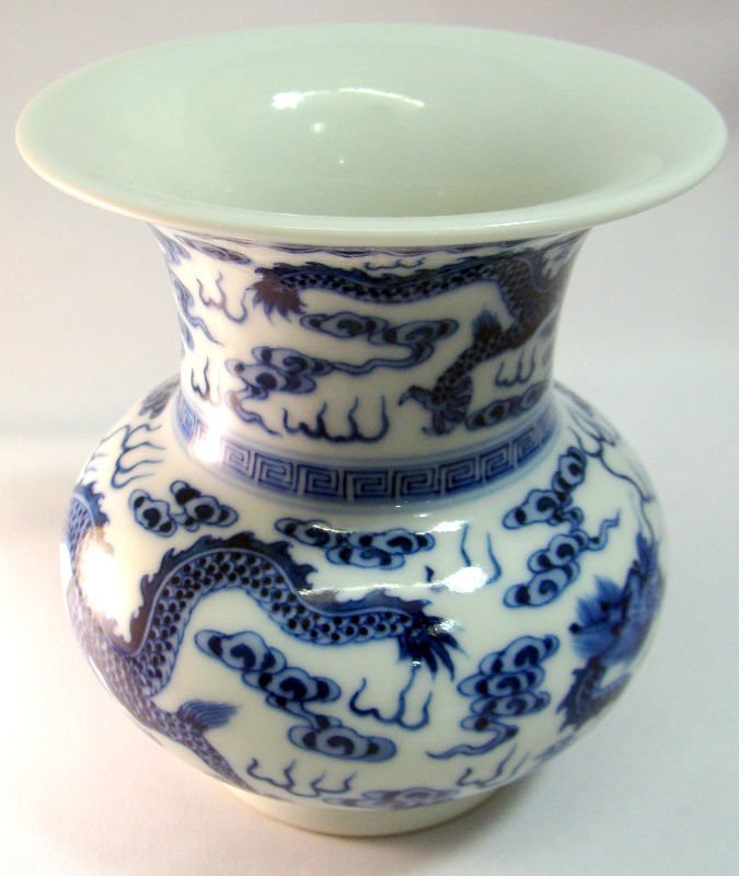 Antique Chinese Blue & White Vase: Antique Chinese blue and white small vase. Measures 4 1/2" x 3 7/8" wide. Marked on bottom. For Domestic or International Shipping Quotes Please Feel Call Ryan or Dave at Eagle Shipping Center 561-932