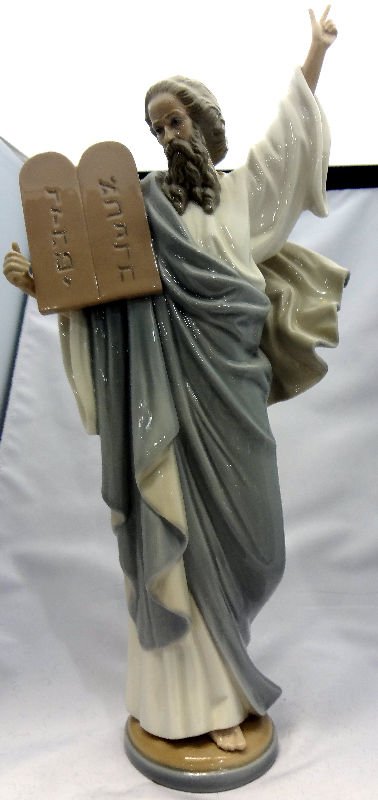 Lladro Moses Figurine "Ten Commandments" #5170: Retired Lladro Moses Figurine "Ten Commandments" #5170. This beautiful porcelain glazed figurine was handmade in Spain and produced from 1982-2000. Lladro mark on bottom. Measures 16 3/8". (not includ