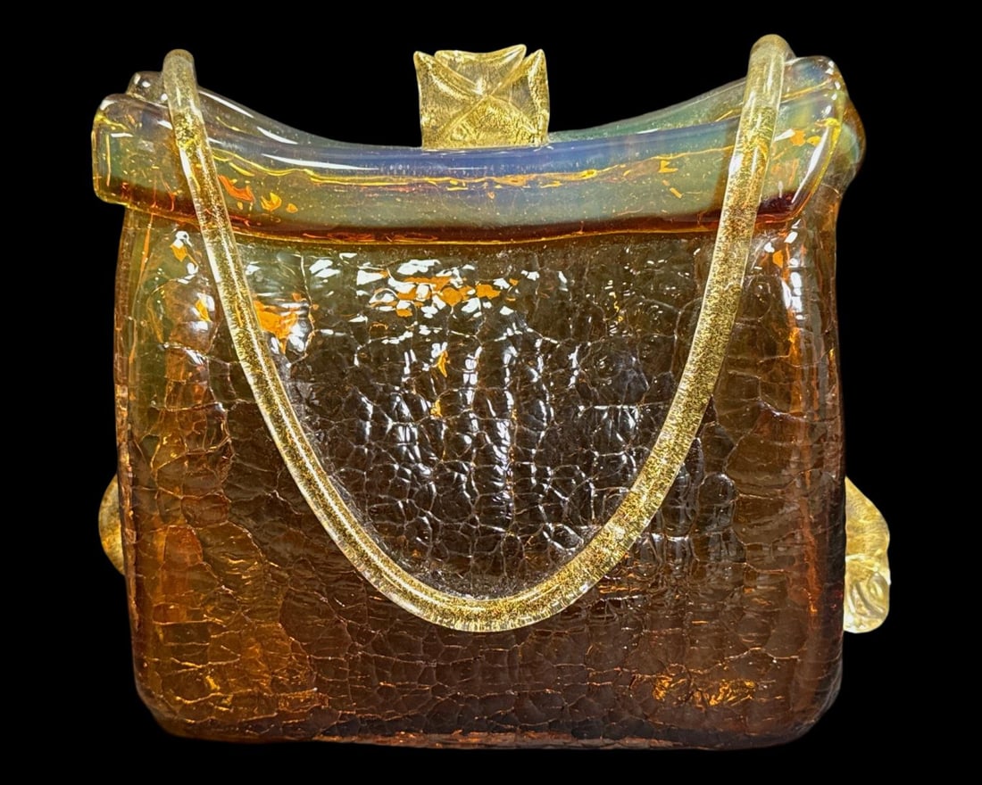 Murano Hand Blown Art Glass Purse Sculpture: Murano Hand Blown Art Glass Purse Sculpture measures H: 7 1/2" x W: 8 1/2"