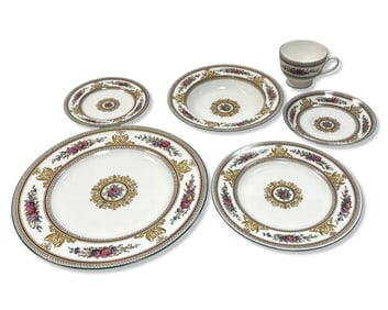 Wedgwood Columbia White Porcelain Service for Twelve Dinnerware Set of 72 Pcs