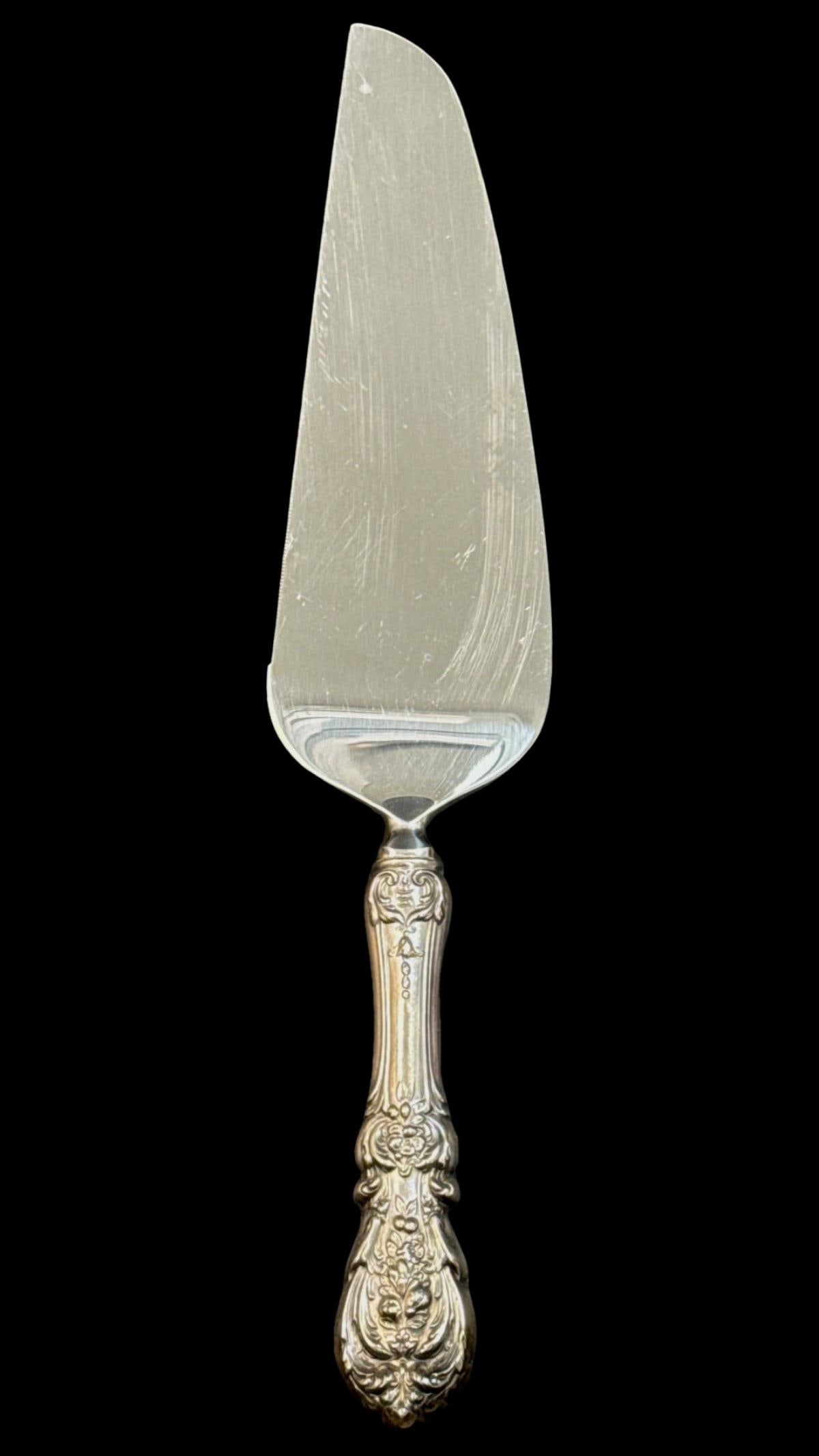 Reed & Barton Sterling Silver Francis I Cake Server with Stainless Steel Blade: Reed & Barton Sterling Silver Francis I Cake Server with Stainless Steel Blade measures L: 10 1/8"