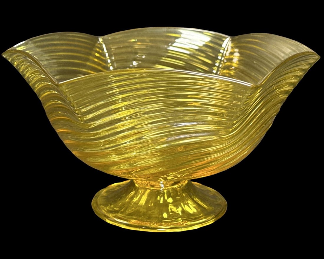 Signed Steuben Yellow Swirl Hexagonal Bowl: Signed Steuben Yellow Swirl Hexagonal Bowl measures H: 3 5/8" x DIA: 6 7/8"