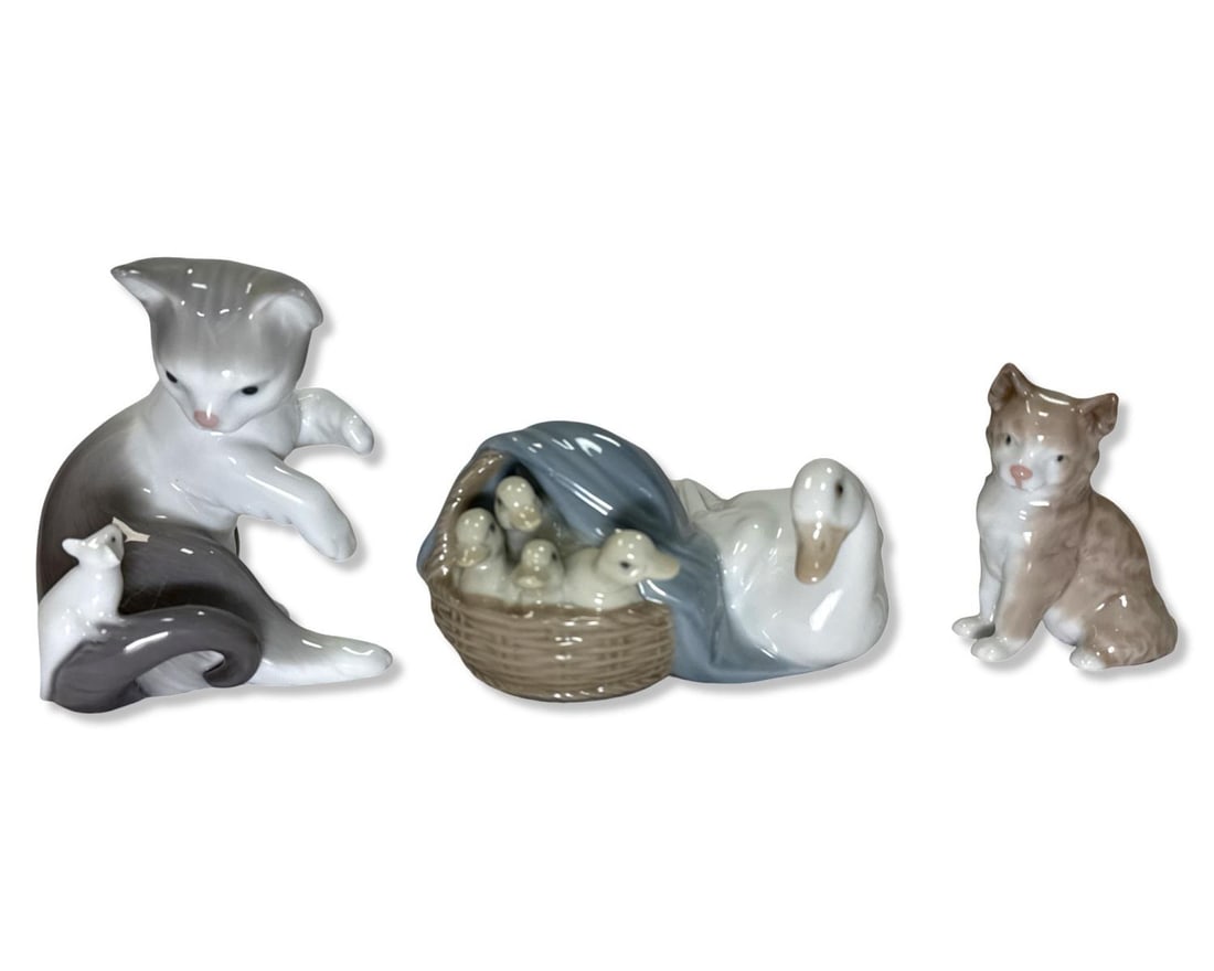 Lot of Three Small Lladro Porcelain Figurines (1 of 2)