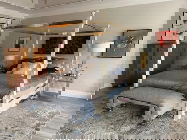 King Size Four Poster White & Gold Bedroom Set