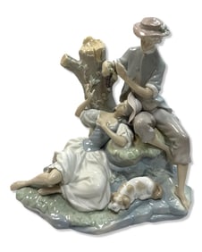 Lladro 4662 Romantic Group Porcelain Figurine Group