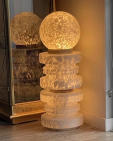 The Double Murano Cumulus Pawn Lamp by Carlo Nason for Mazzega, Italy in the 1970s is a stunning and