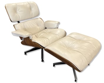 Herman Miller Charles & Ray Eames Lounge Chair & Ottoman in White Leather & Walnut Veneer