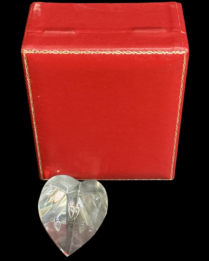 Steuben Glass Beveled Blown in Bubble Heart Paperweight: Steuben Glass Beveled Blown in Bubble Heart Paperweight measures H: 1 1/2" x W: 2 1/4". Includes original presentation box