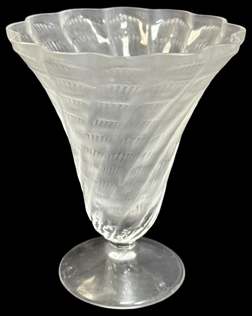 Lalique France Frosted & Clear Crystal Lucie Vase (1 of 2)