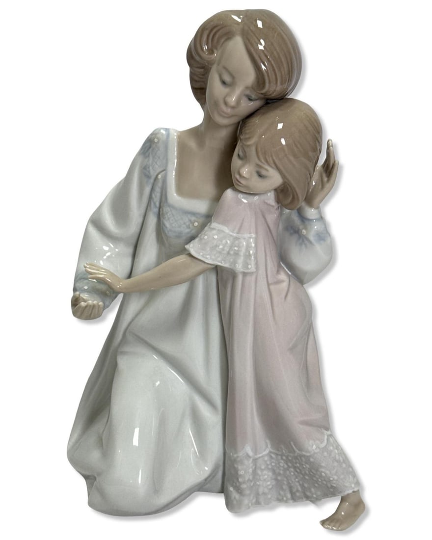 Lladro 5449 Good Night Mother & Child Porcelain Figurines (1 of 2)