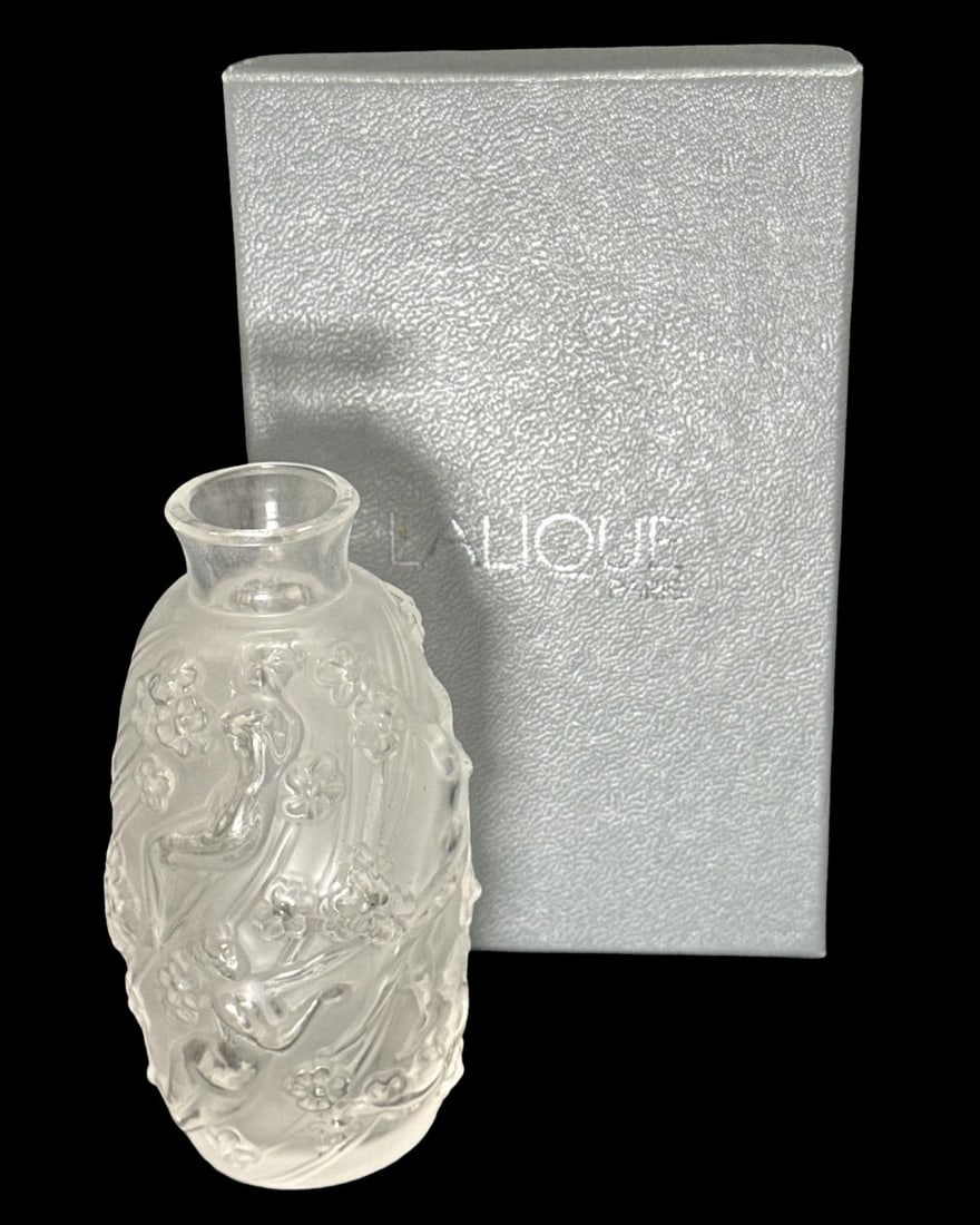 Lalique France Crystal Femme Fleurs Bud Vase (1 of 3)