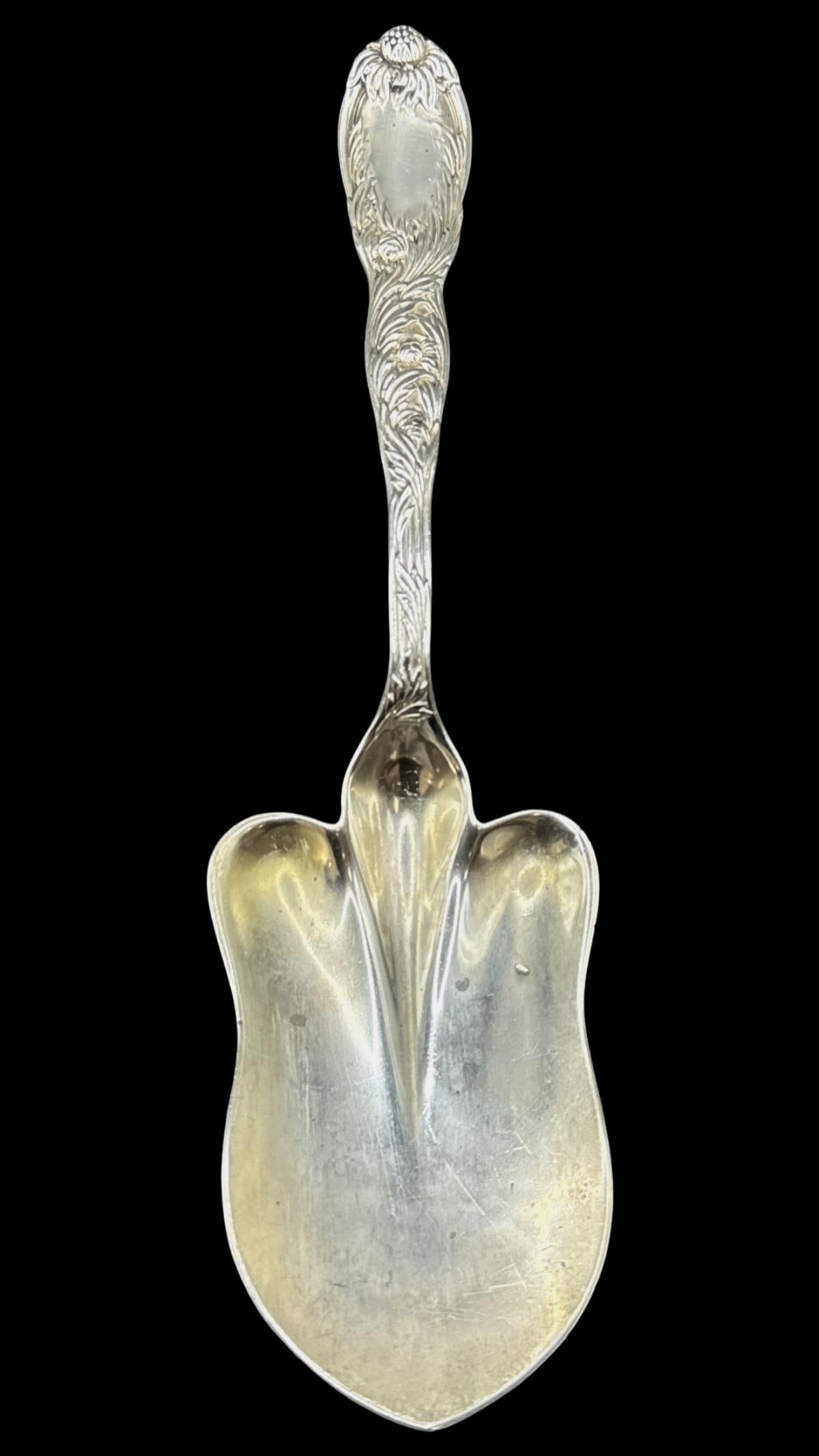 Tiffany & Co. Sterling Silver Chrsanthemum Leaf Shaped Pastry Server (1 of 4)